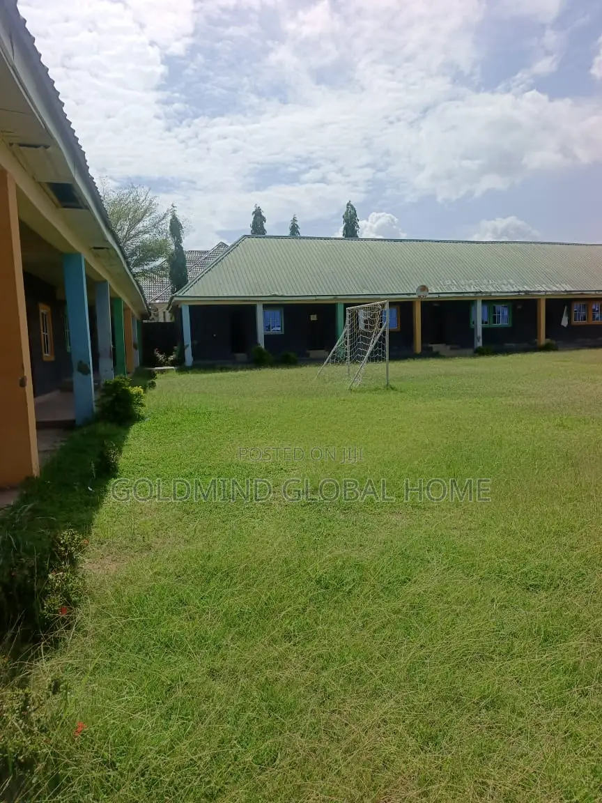 Distress Sale: School for Sale in Lugbe District, Abuja - Nigeria. in FHA