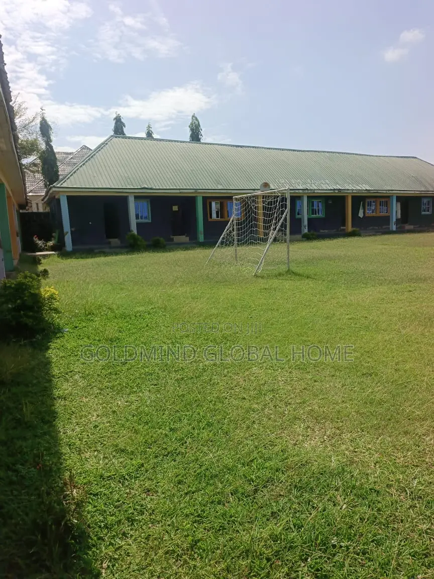 Distress Sale: School for Sale in Lugbe District, Abuja - Nigeria. in FHA