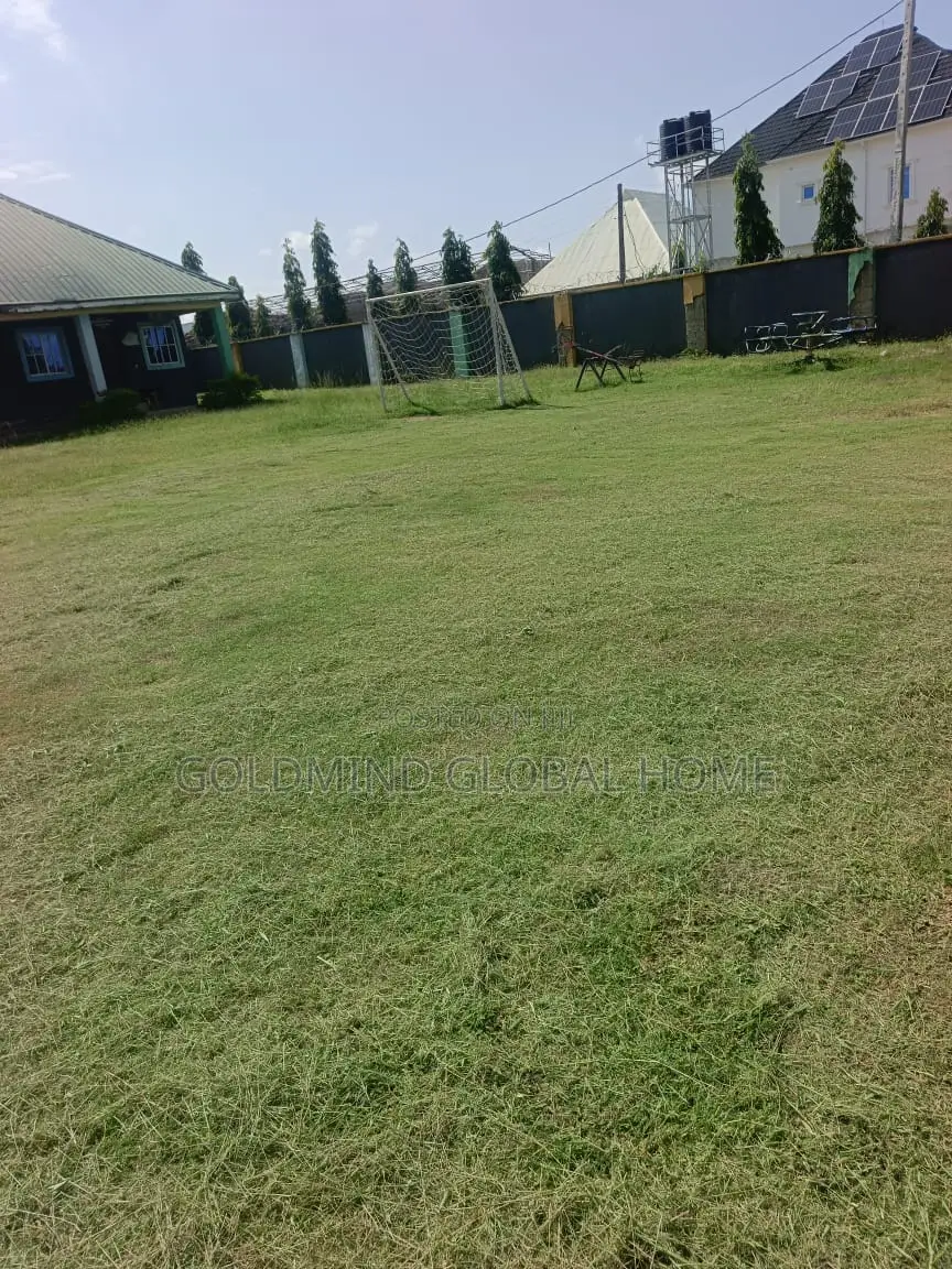 Distress Sale: School for Sale in Lugbe District, Abuja - Nigeria. in FHA