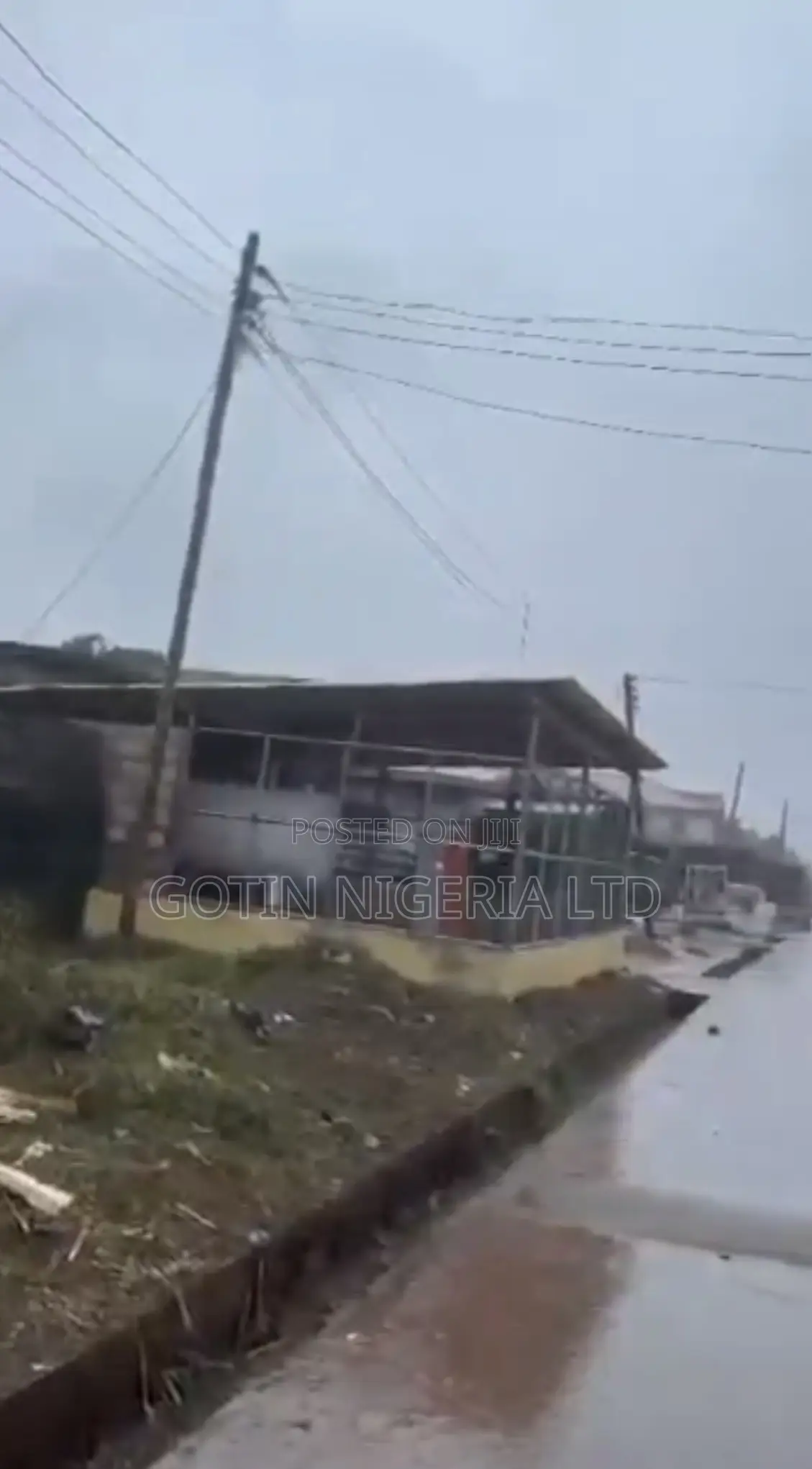 Old 2-Bedroom Bungalow on Tarred Road, Erhumwunse, Off Siluko Road in Benin City