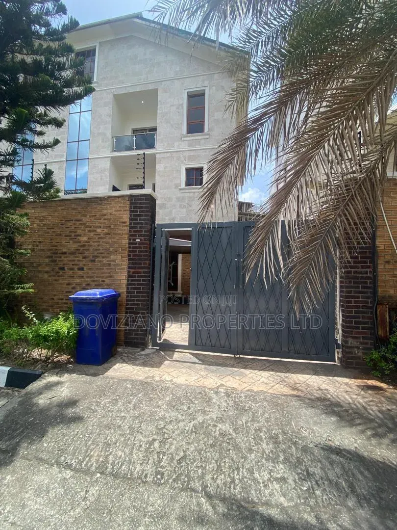 4bdrm Duplex in Banana Island for rent in Banana Island