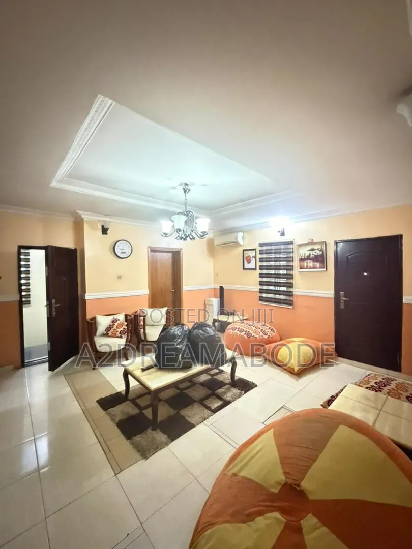 6bdrm Duplex in Magodo, GRA Phase 1 for sale in GRA Phase 1