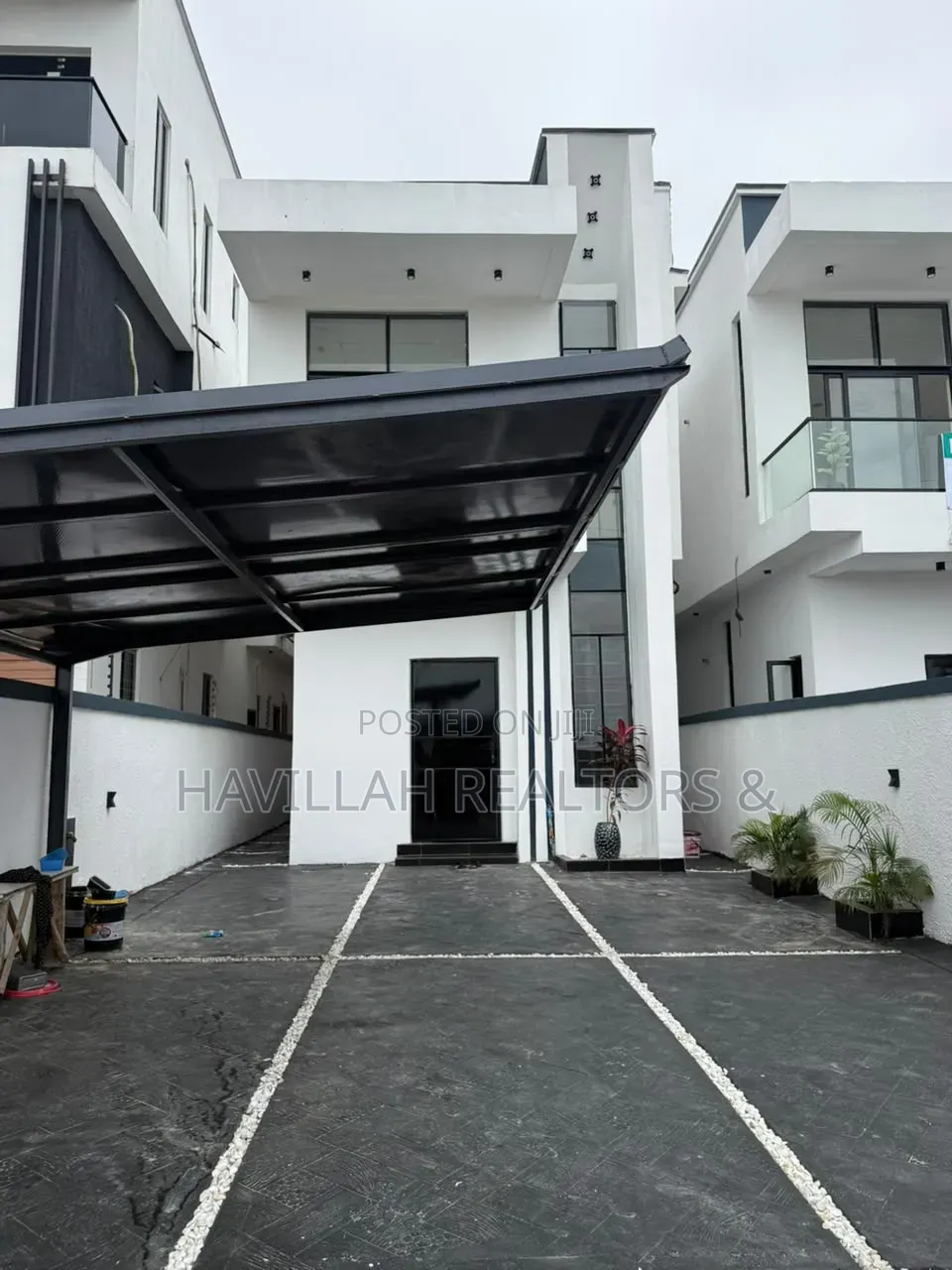 5bdrm Duplex in Sangotedo for sale in Sangotedo