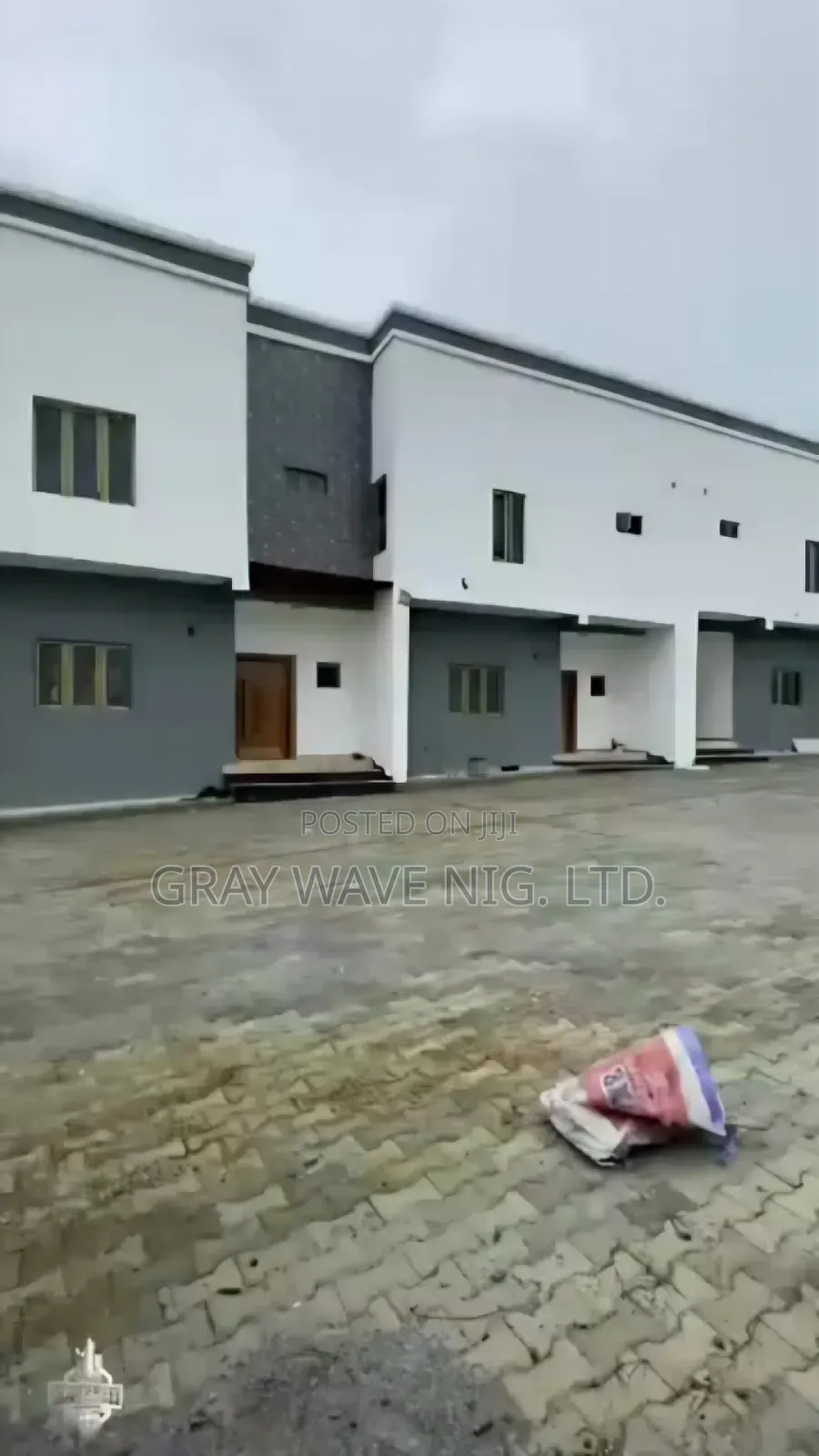 3bdrm Duplex in Sabon Lugbe for sale in Sabon Lugbe