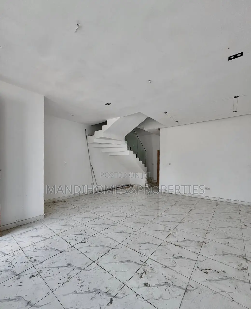 4bdrm Duplex in Lekki for sale in Lekki