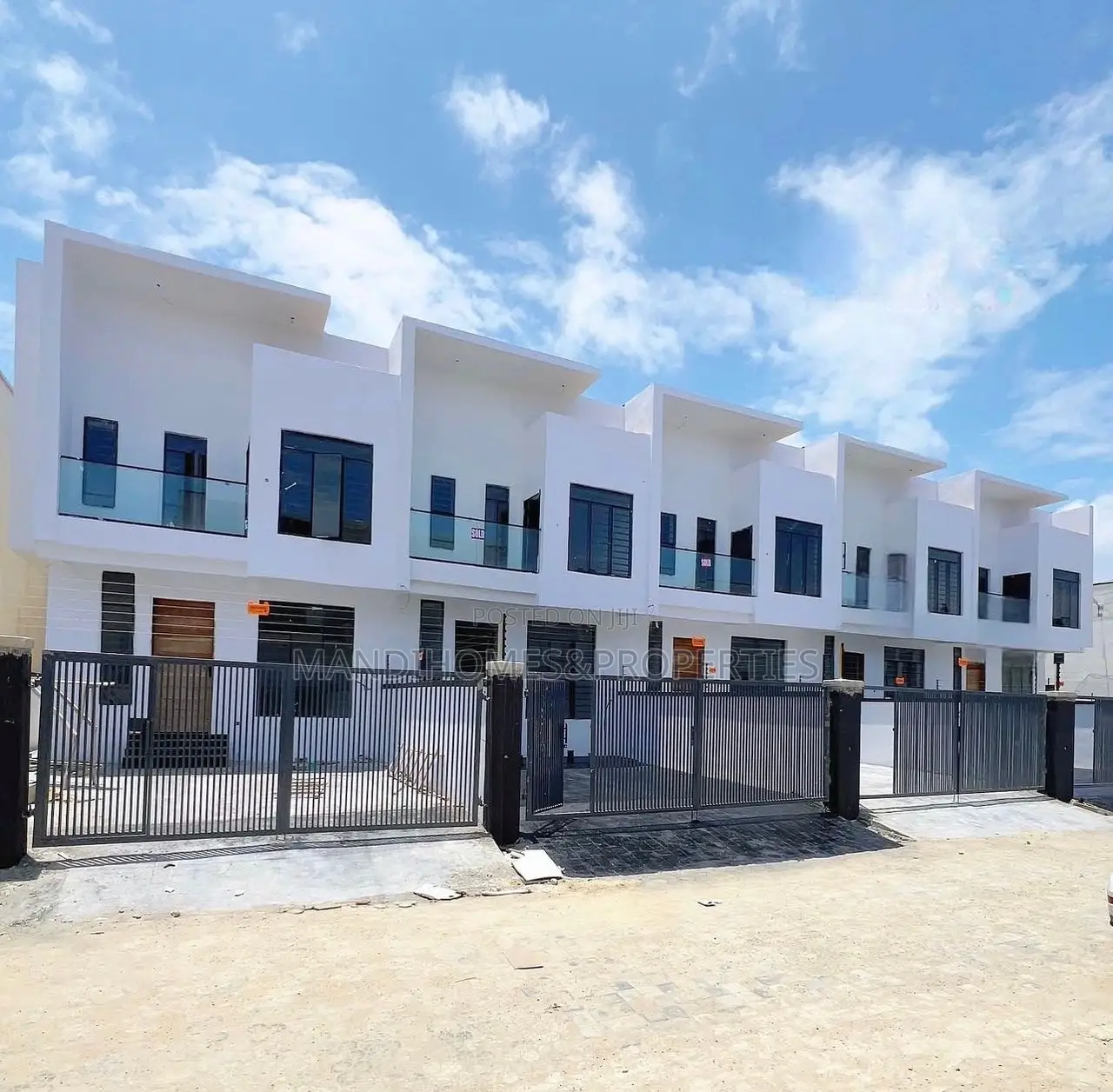 4bdrm Duplex in Lekki for sale in Lekki