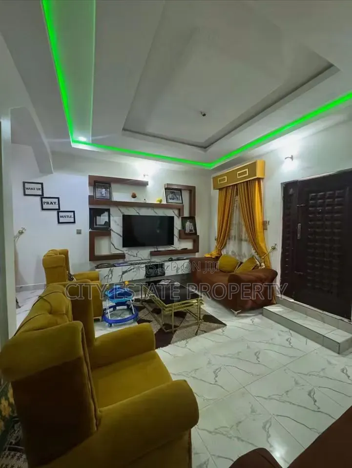 3bdrm Duplex in Eneka, Obio-Akpor for sale in Obio-Akpor