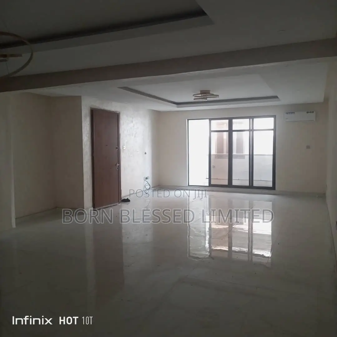 3bdrm Block of Flats in Old Ikoyi for rent in Ikoyi