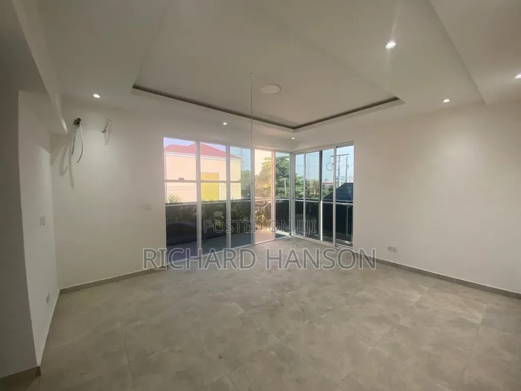 3bdrm Apartment in Osborne 2 for sale in Osborne Foreshore Estate