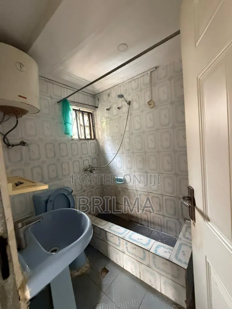 3bdrm Block of Flats in Maitama for sale in Maitama