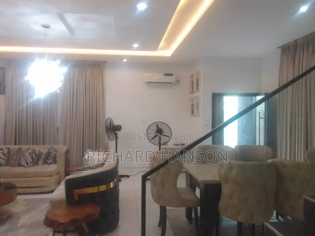 4bdrm Duplex in Non Flooded, Thomas Estate for sale in Thomas Estate