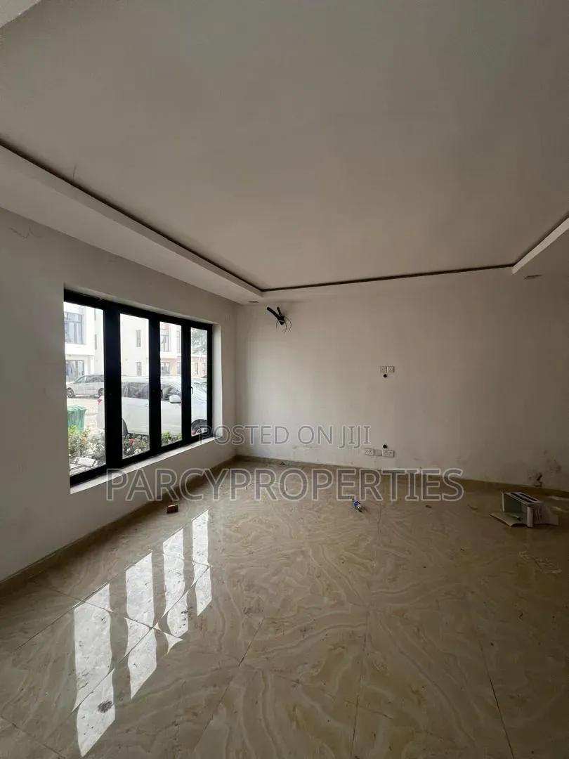 4bdrm Duplex in Coopeast Estate, Lekki Phase 1 for rent in Lekki Phase 1
