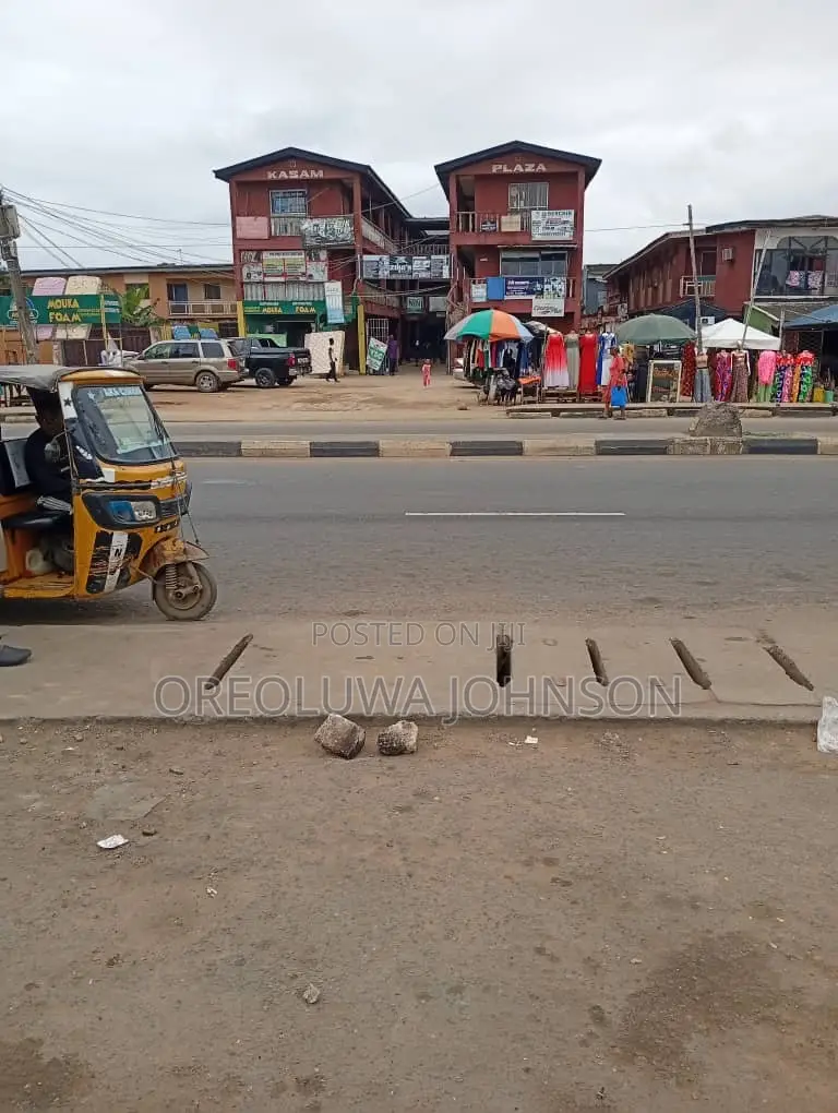 (C of O, Register Survey and Receipt) in Iseri Olofin