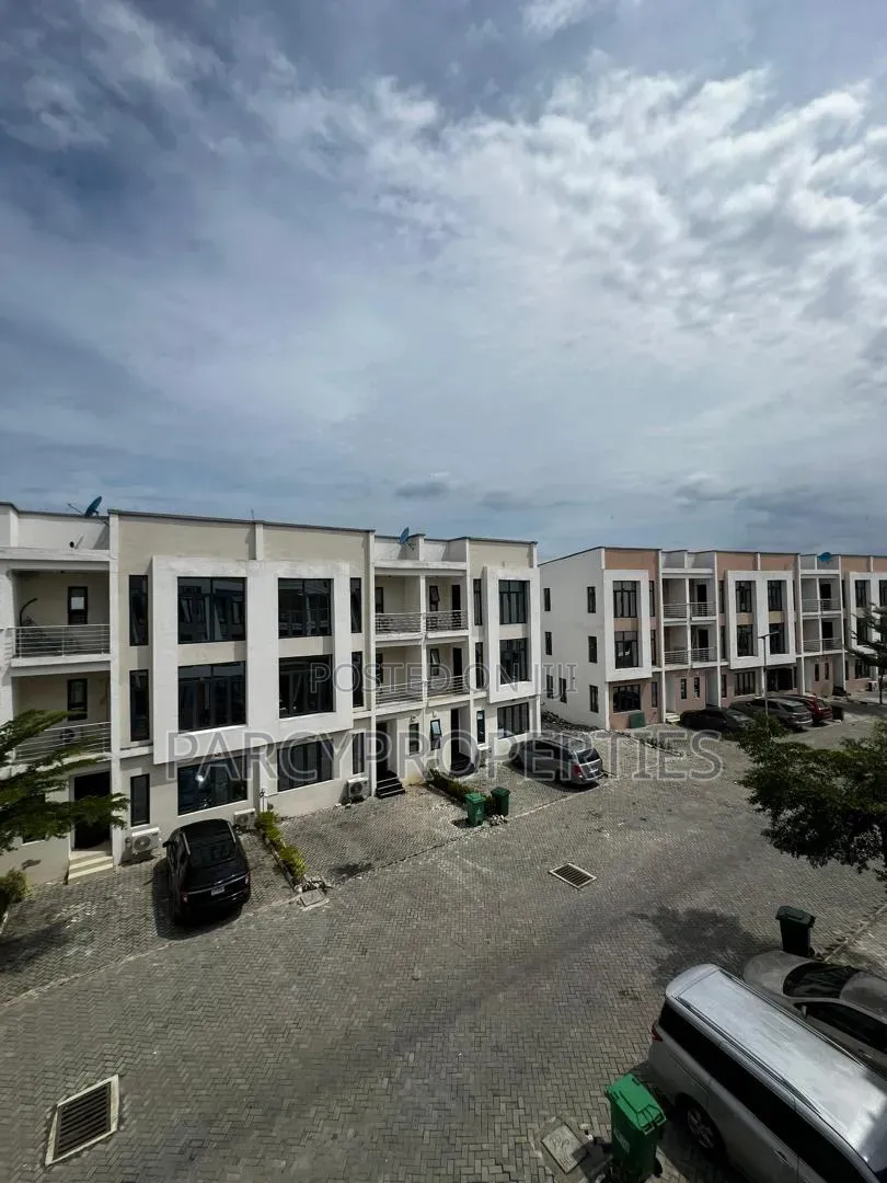 4bdrm Duplex in Coopeast Estate, Lekki Phase 1 for rent in Lekki Phase 1