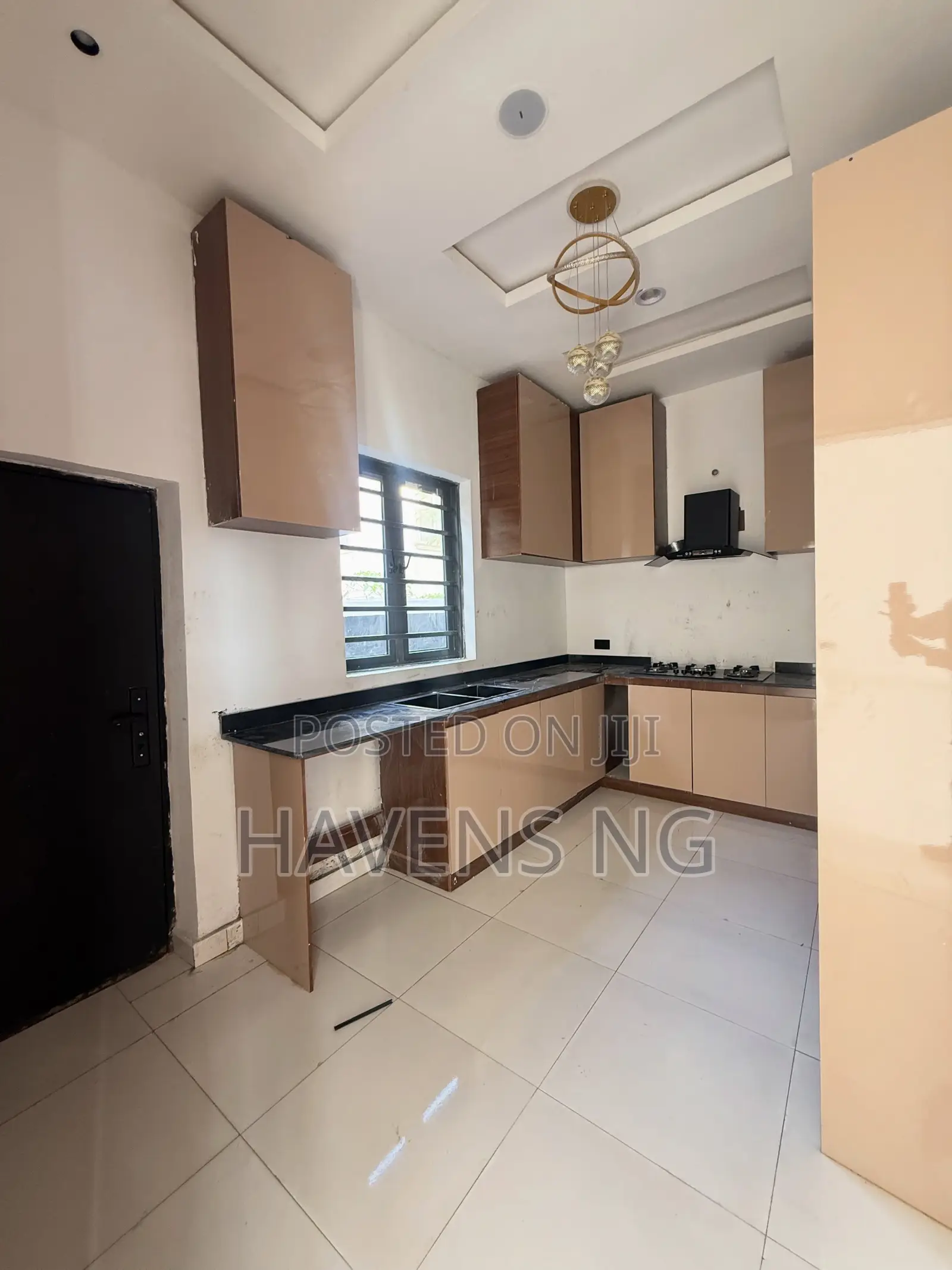 3bdrm Duplex in Sangotedo for sale in Sangotedo
