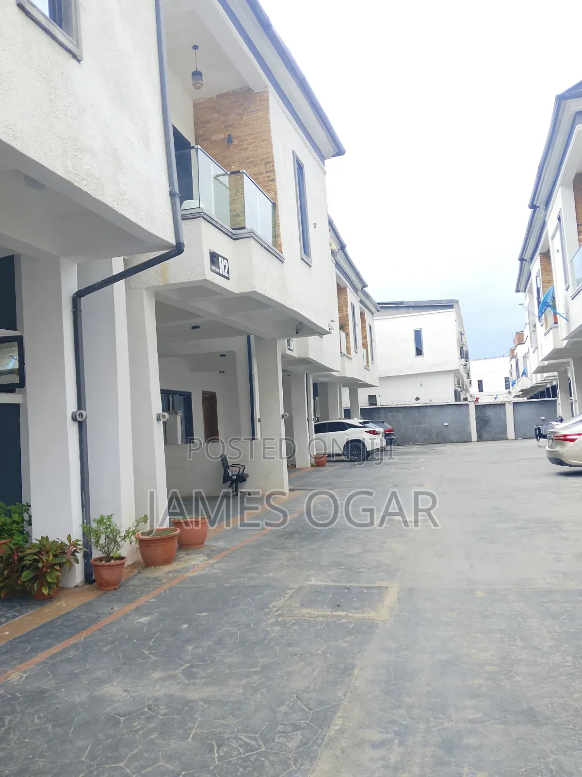 4bdrm Townhouse / Terrace in Ikota Gra for rent in Ikota