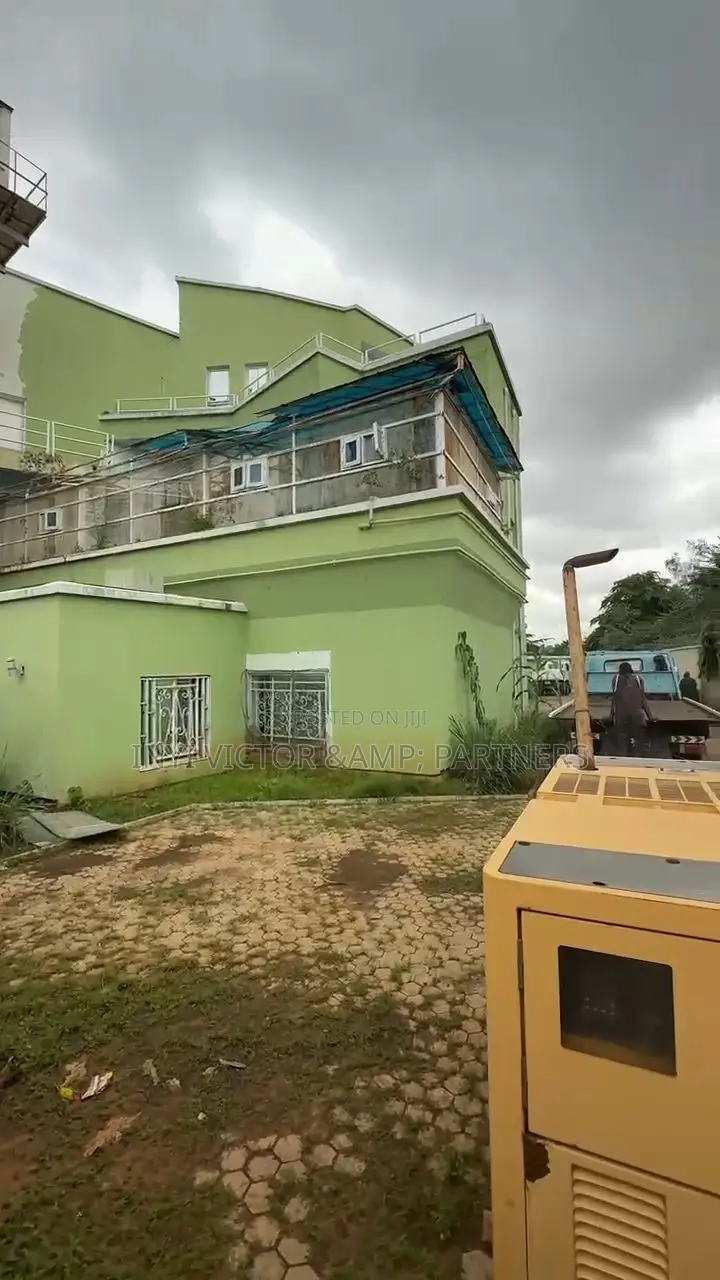 7bdrm Duplex in Maitama for sale in Maitama