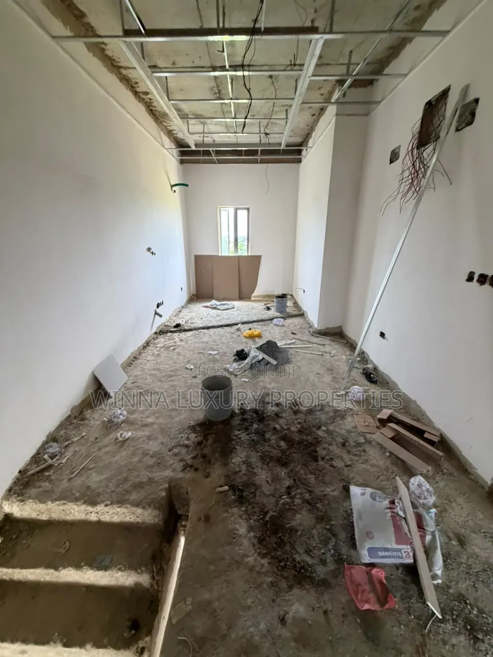 5bdrm Townhouse/Terrace in By Nizamiye, Idu Industrial for sale in Idu Industrial