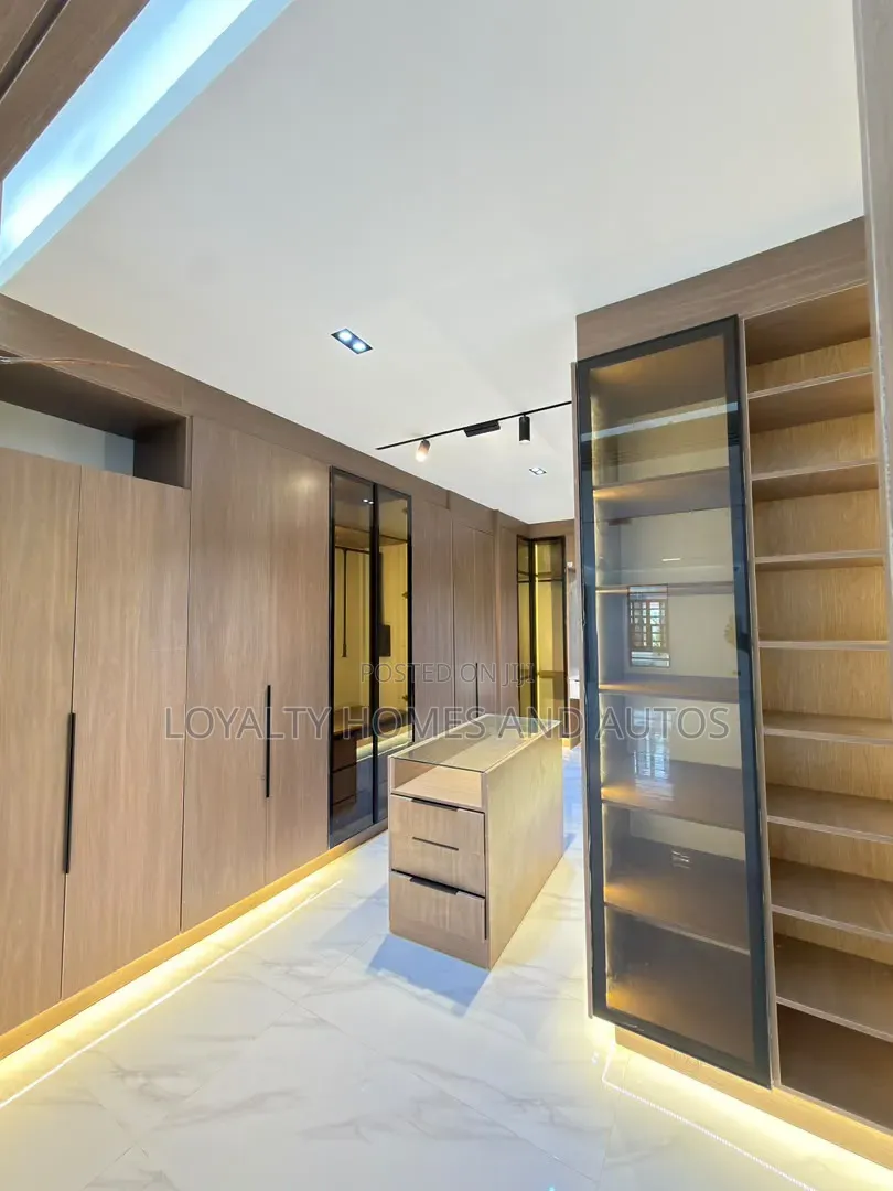 4bdrm Duplex in Opebi for sale in Opebi