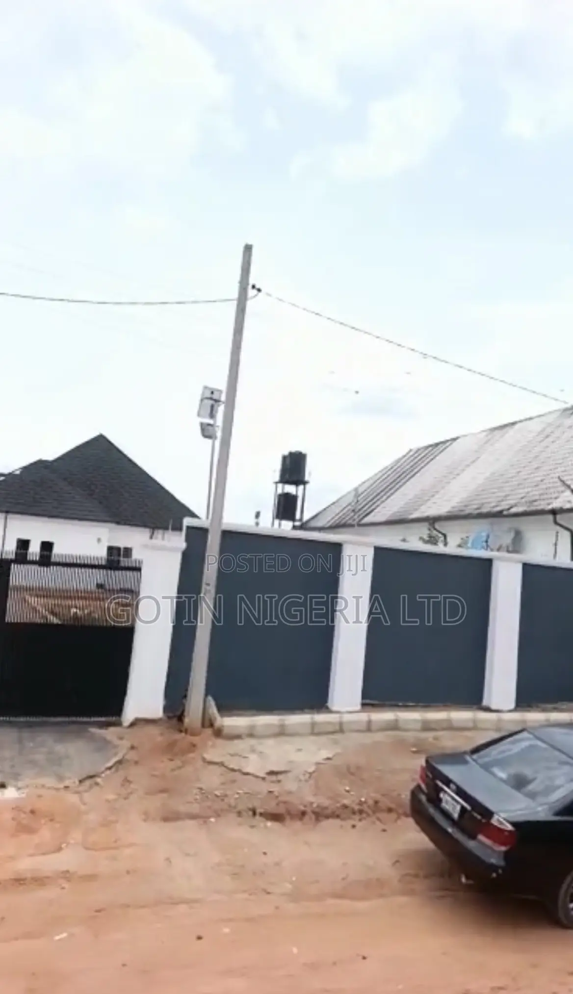 Distress Sale: 100×100ft Land, 5 Poles From Tarred Road in Benin City