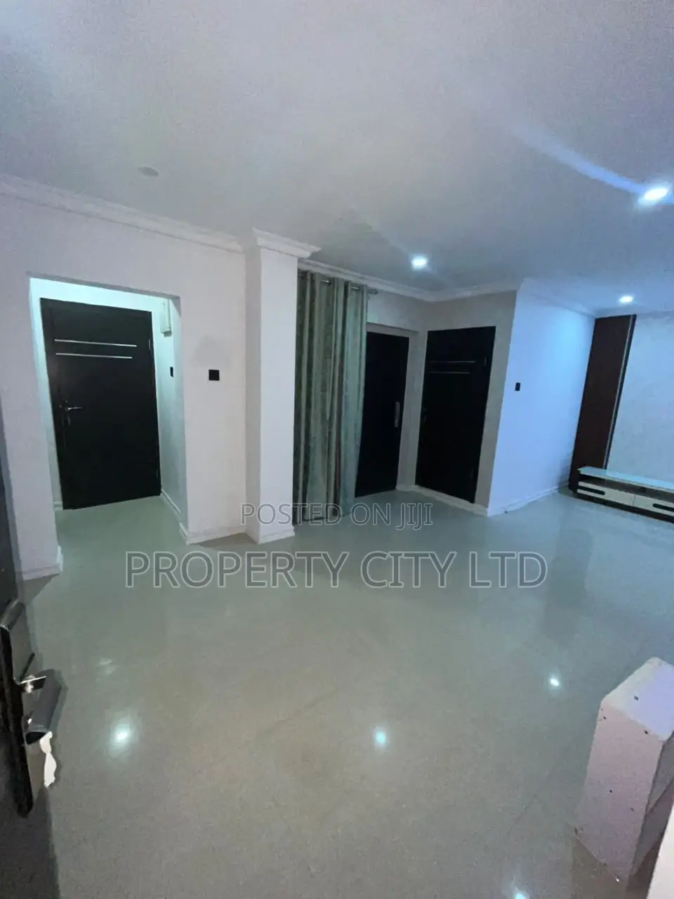Furnished Mini Flat in Fan Estate, Victoria Island Extension for rent in Victoria Island Extension
