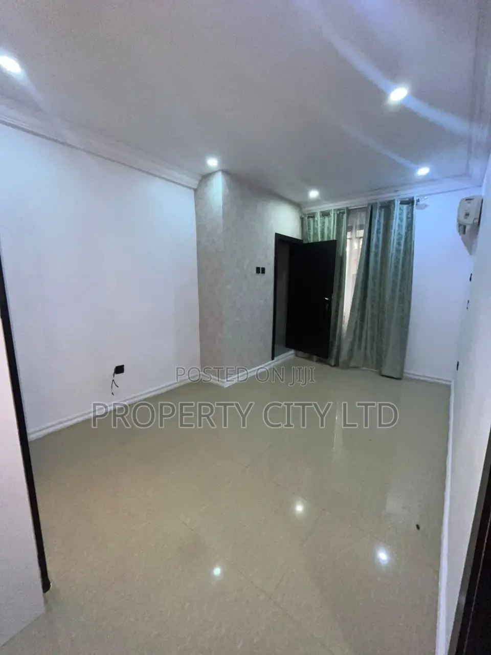 Furnished Mini Flat in Fan Estate, Victoria Island Extension for rent in Victoria Island Extension