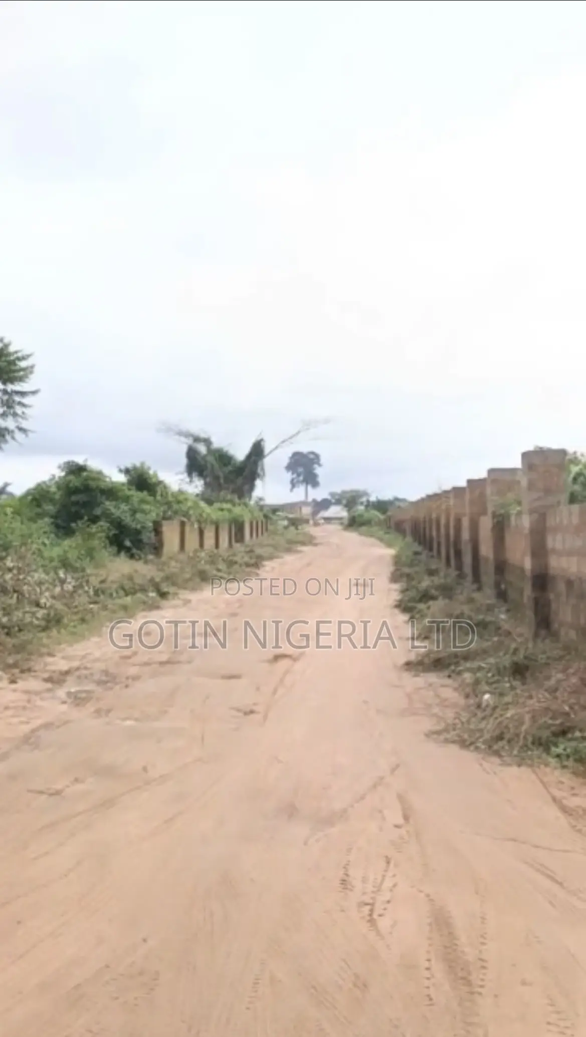 120×70ft Land, 7 Poles From Tarred Road, Airport Rd in Benin City