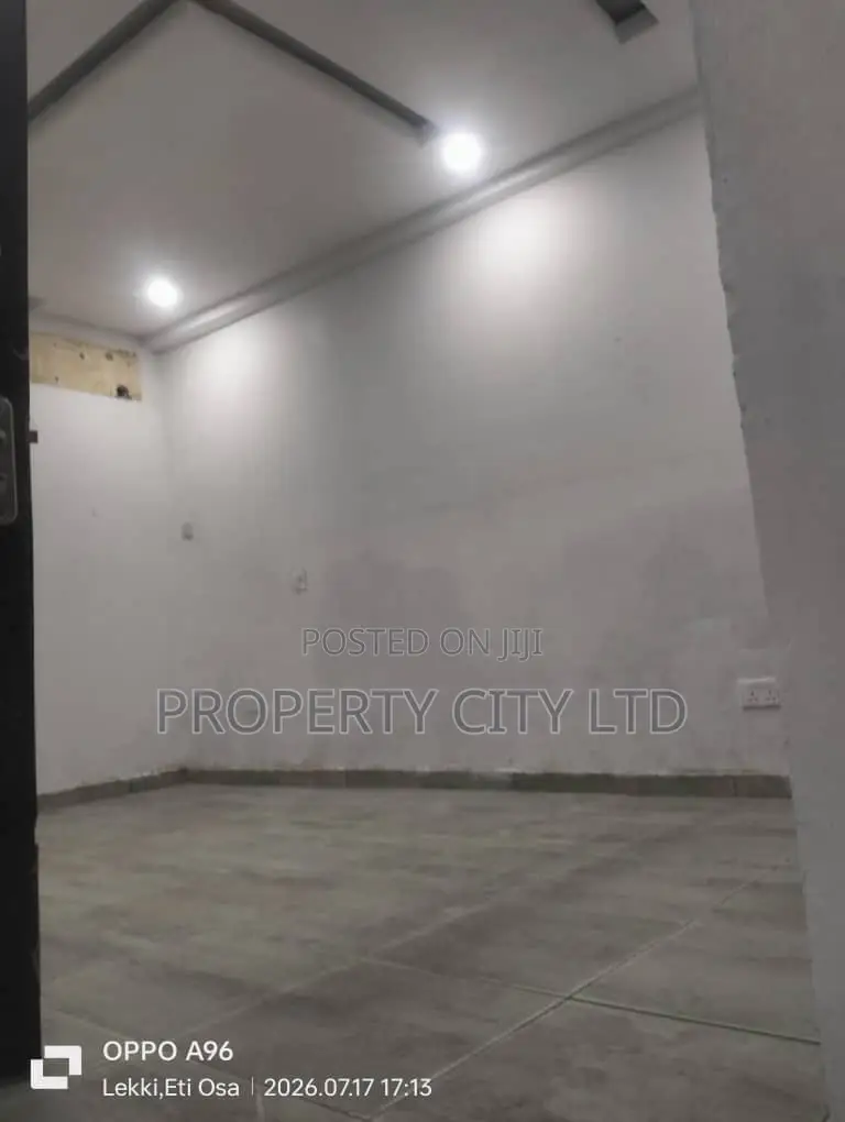 4bdrm Block of Flats in Ologolo for sale in Ologolo