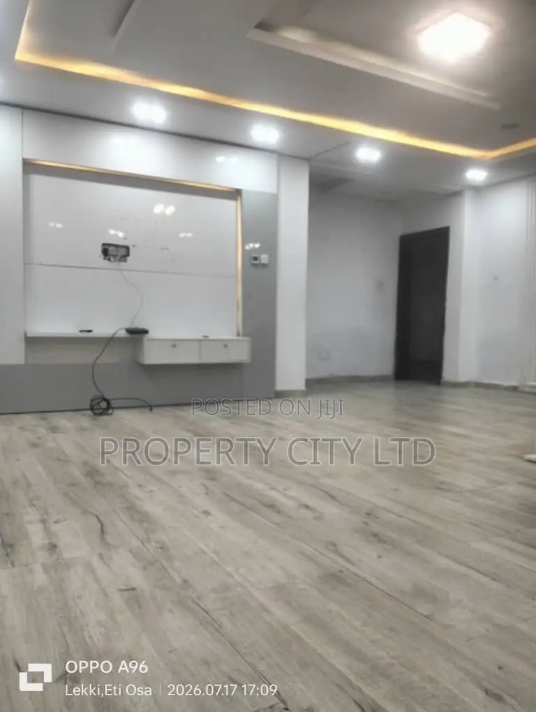 4bdrm Block of Flats in Ologolo for sale in Ologolo