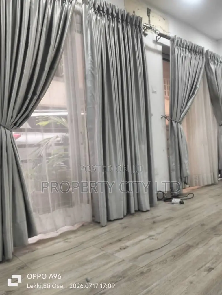 4bdrm Block of Flats in Ologolo for sale in Ologolo