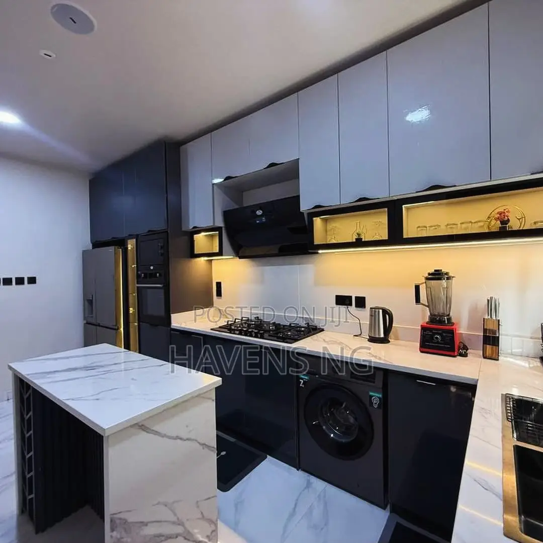 Beautiful 2-Bedroom Smart Home — Lekki Phase 1 in Lekki Phase 1