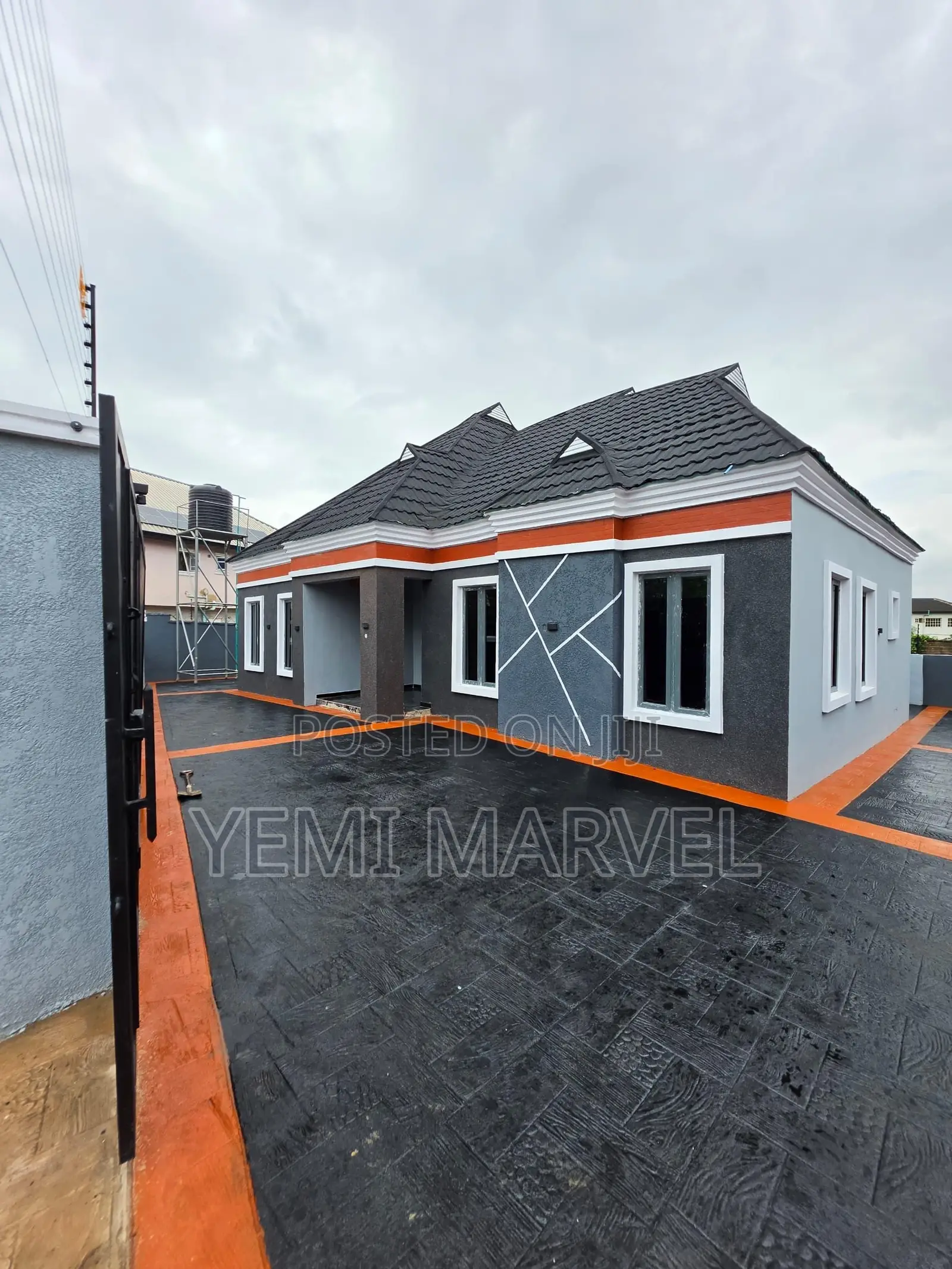 3bdrm Bungalow in Behind Icast Akoto for sale in Akala Express