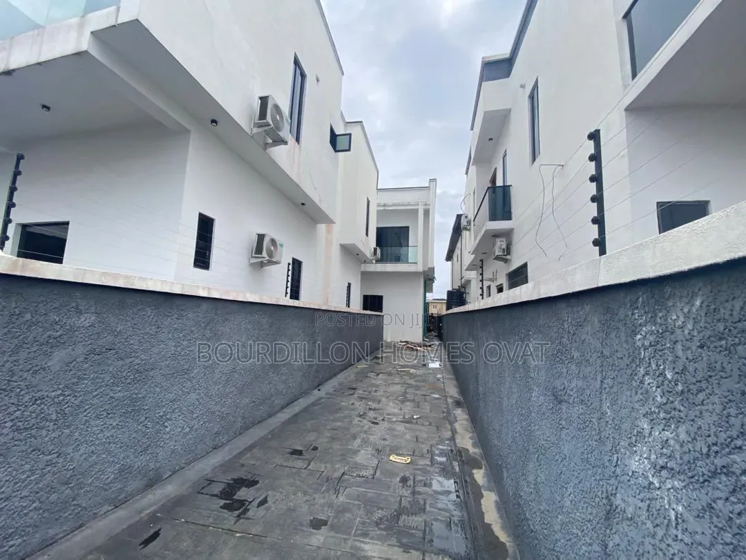 5bdrm Duplex in Orchid Lekki Lagos for rent in Lekki Expressway