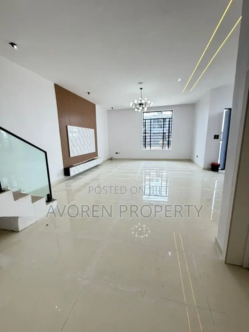 4bdrm Apartment in Ilaje for sale in Ilaje