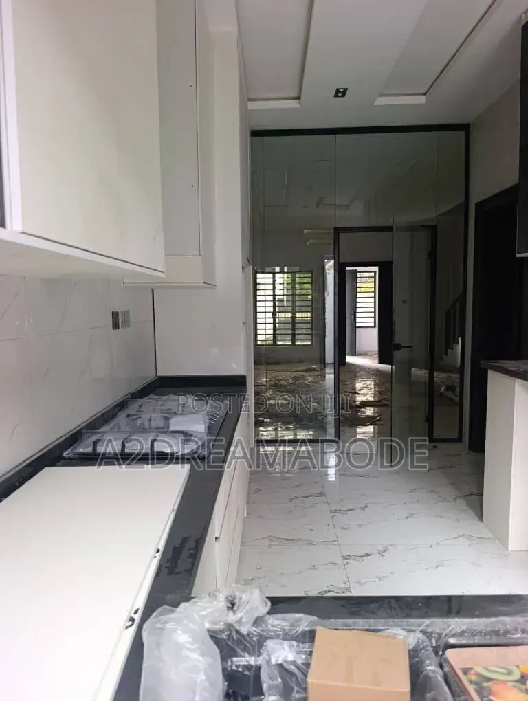 4bdrm Duplex in Ikeja for rent in Ikeja GRA
