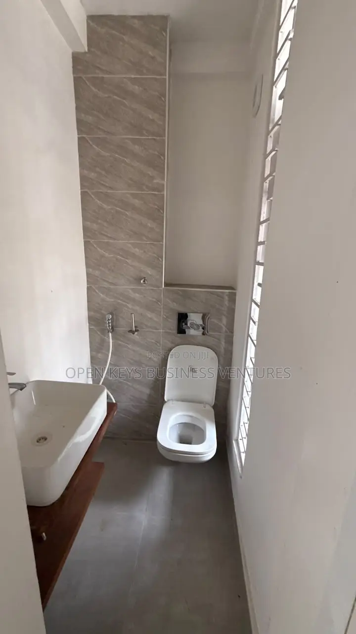 Furnished 4bdrm Duplex in Ikate for sale in Ikate