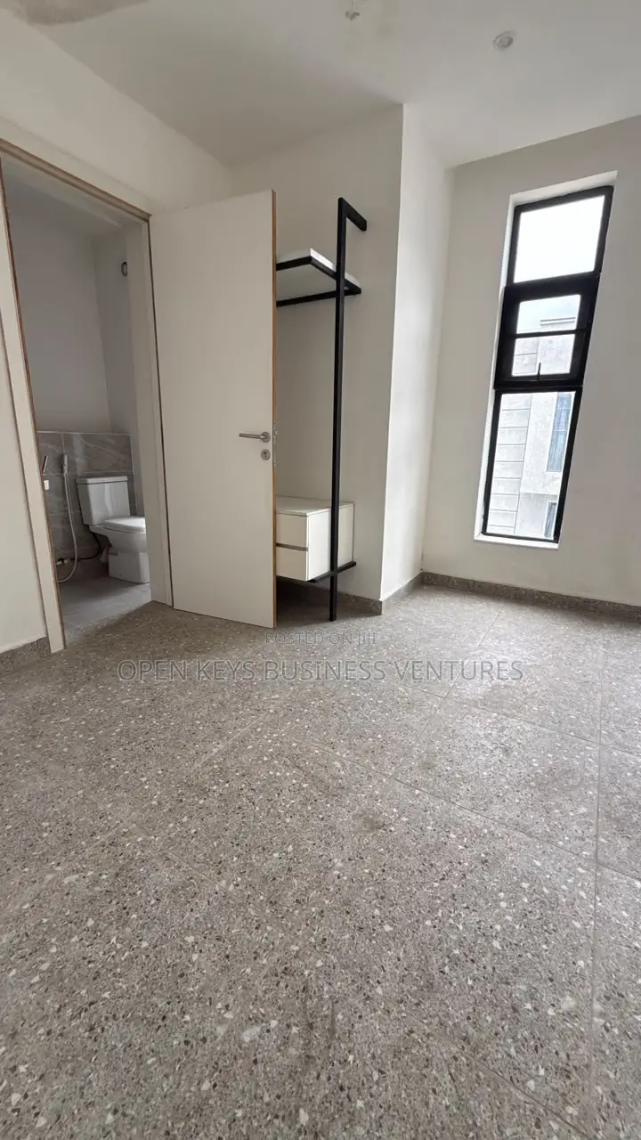 Furnished 4bdrm Duplex in Ikate for sale in Ikate