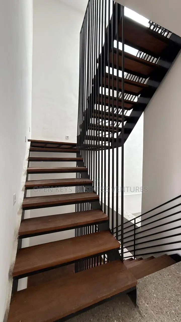 Furnished 4bdrm Duplex in Ikate for sale in Ikate