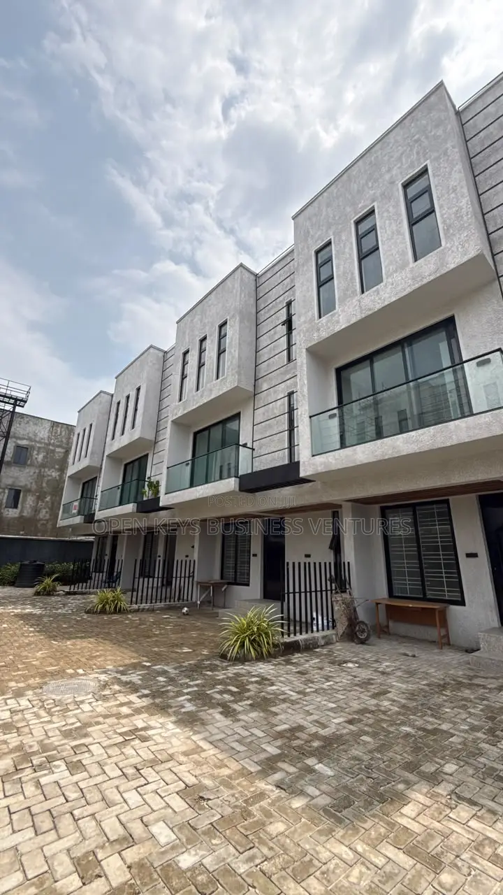 Furnished 4bdrm Duplex in Ikate for sale in Ikate