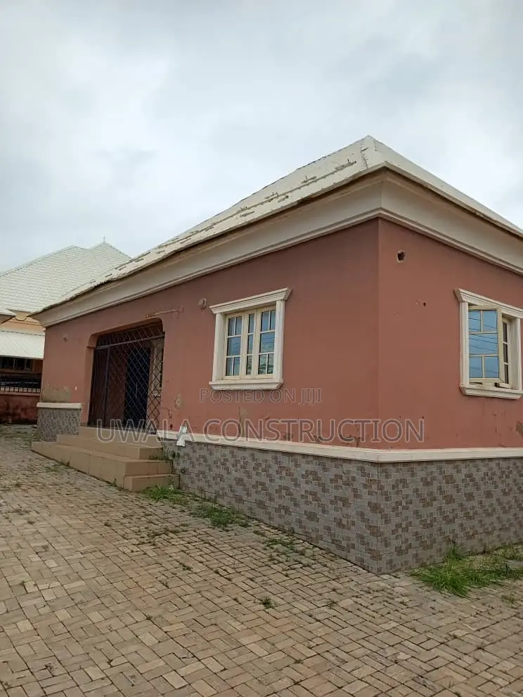 3bdrm Bungalow in FHA for sale in FHA