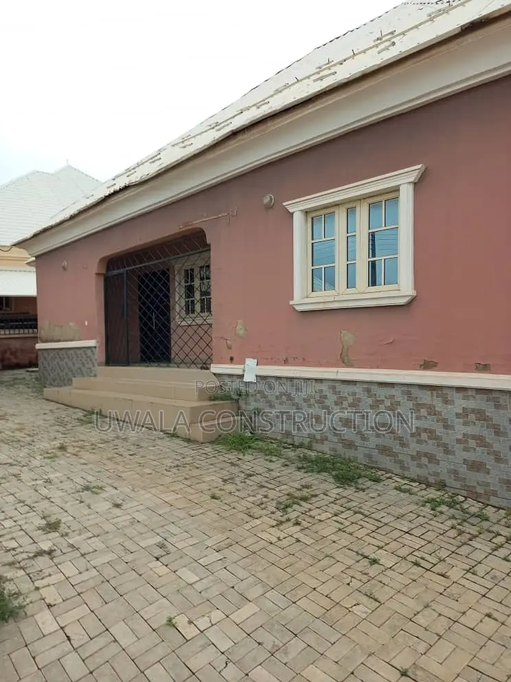 3bdrm Bungalow in FHA for sale in FHA