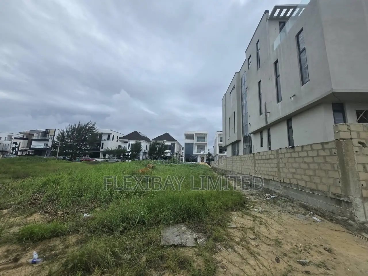 Ready to Build 371sqm Land in Ikota