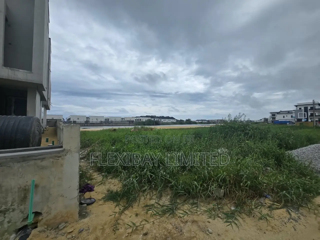 Ready to Build 371sqm Land in Ikota