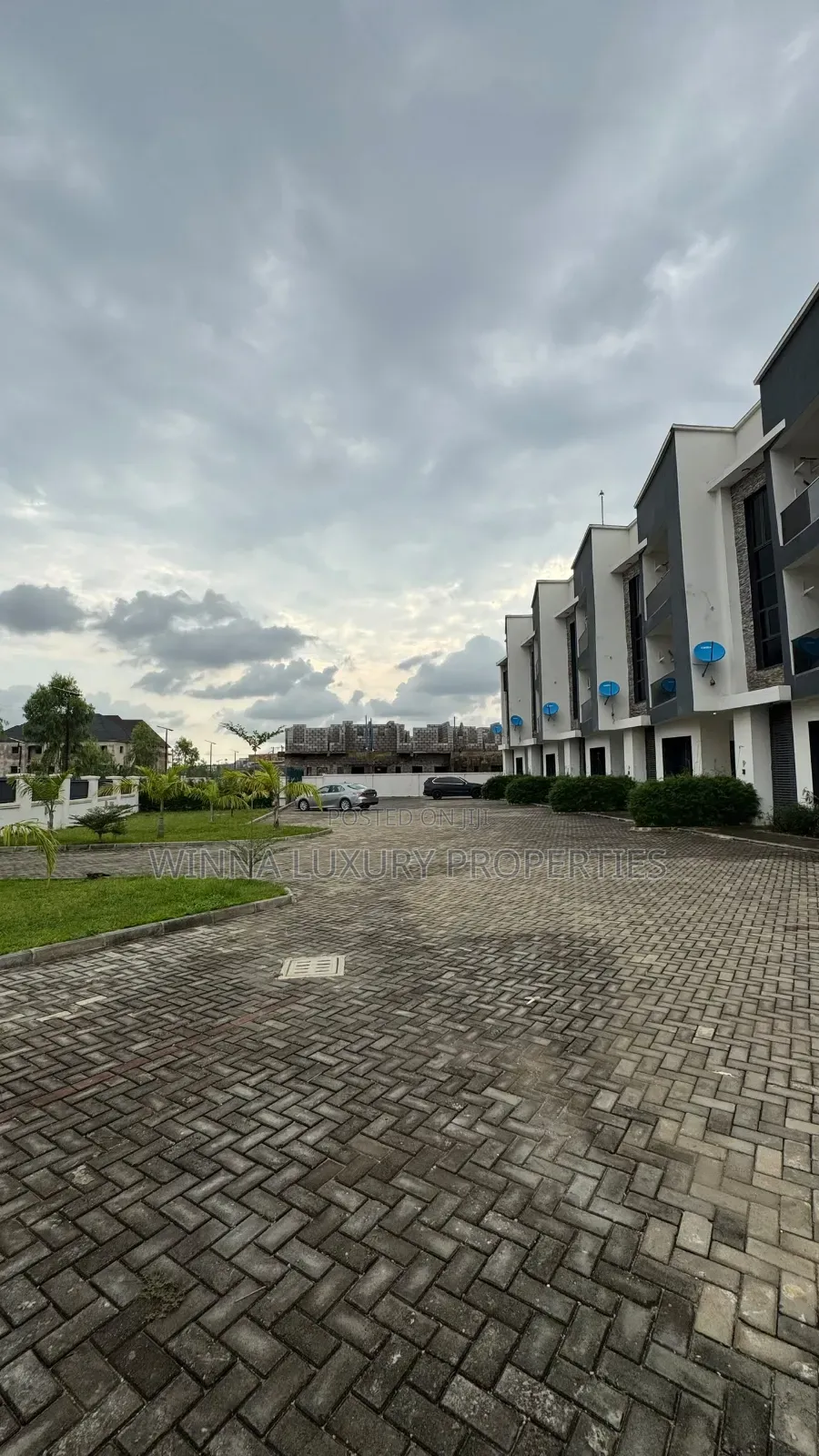 5bdrm Townhouse/Terrace in Life Camp Main for sale in Life Camp