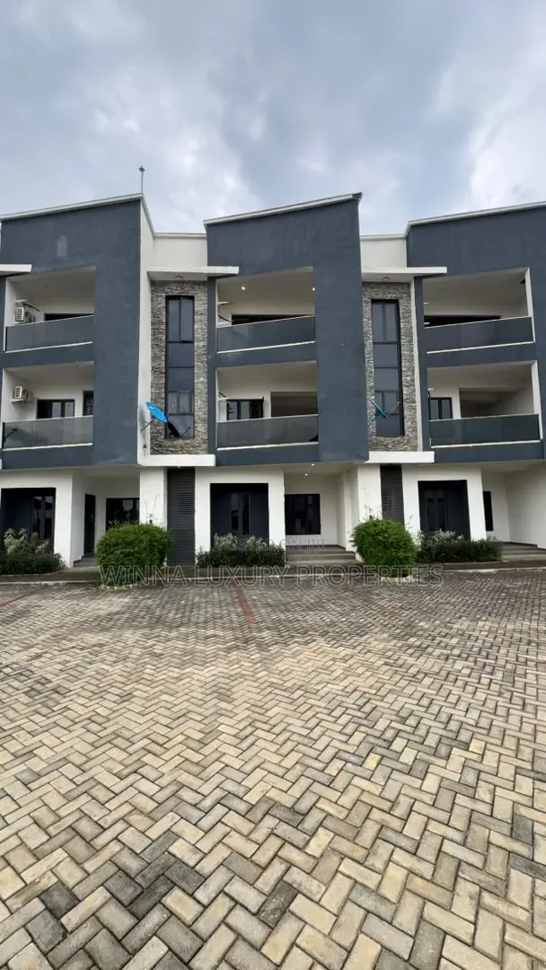 5bdrm Townhouse/Terrace in Life Camp Main for sale in Life Camp