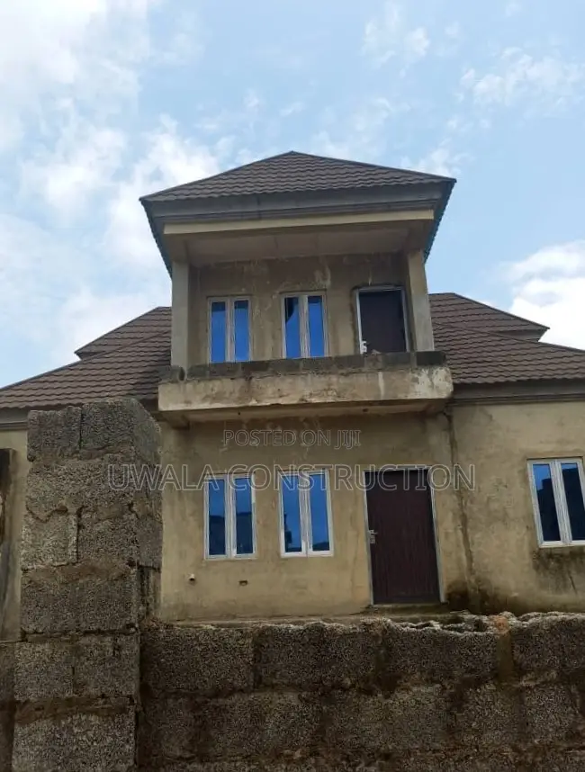 5bdrm Duplex in Pyakasa for sale in Pyakasa