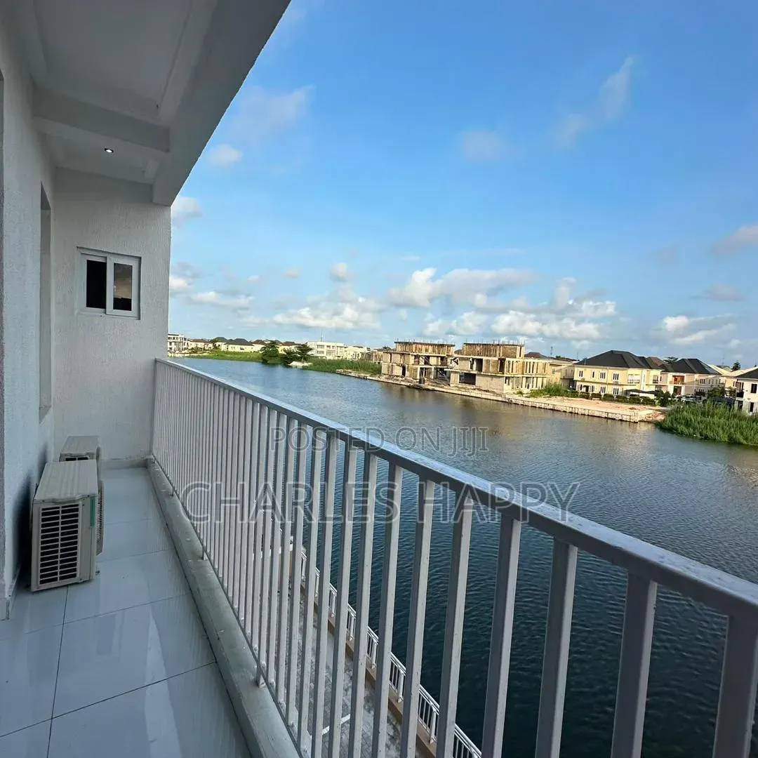 Furnished 2bdrm Apartment in Osapa London Lekki for sale in Lekki Phase 2