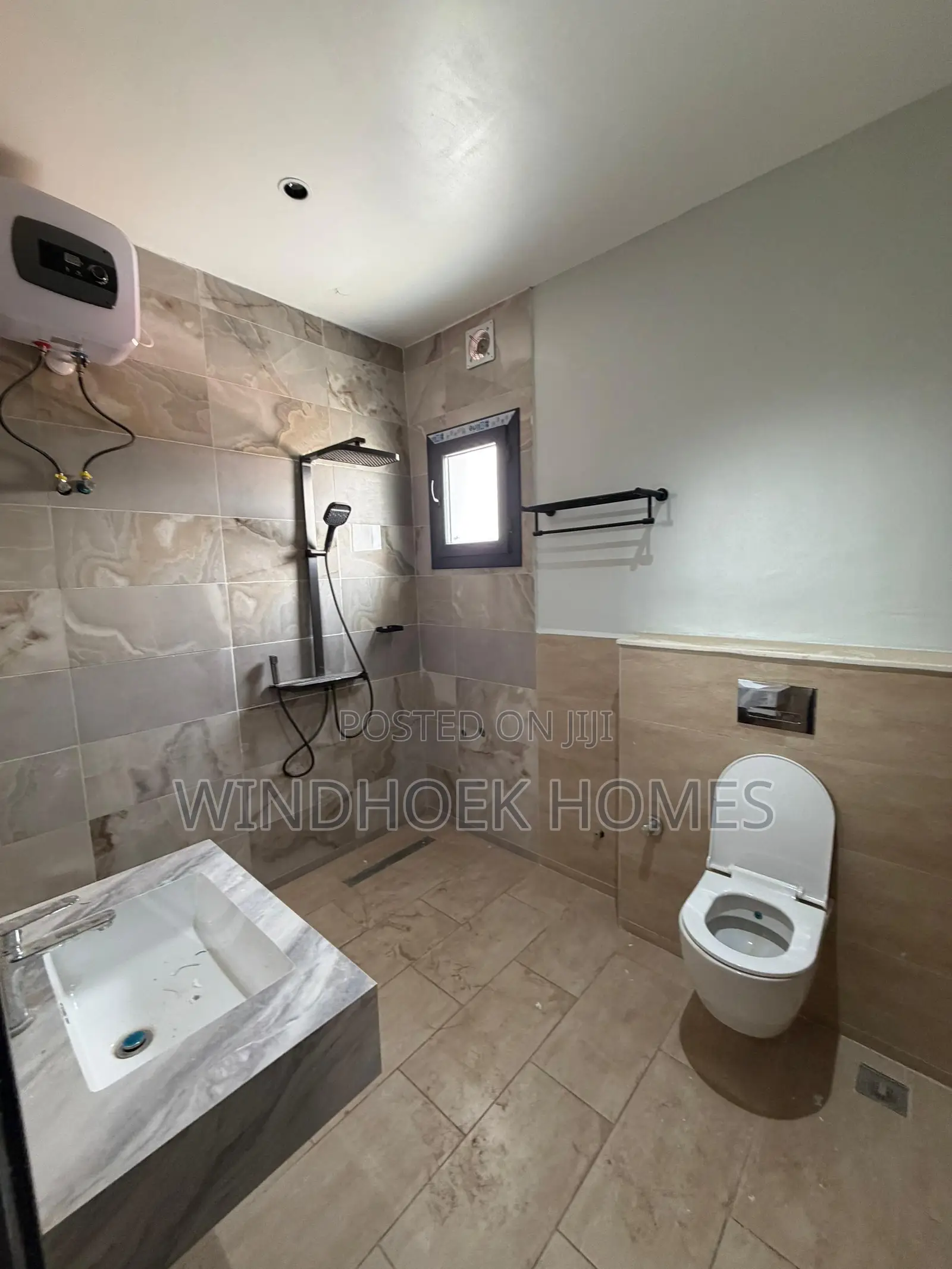 3bdrm Block of Flats in Gwarinpa for rent in Gwarinpa