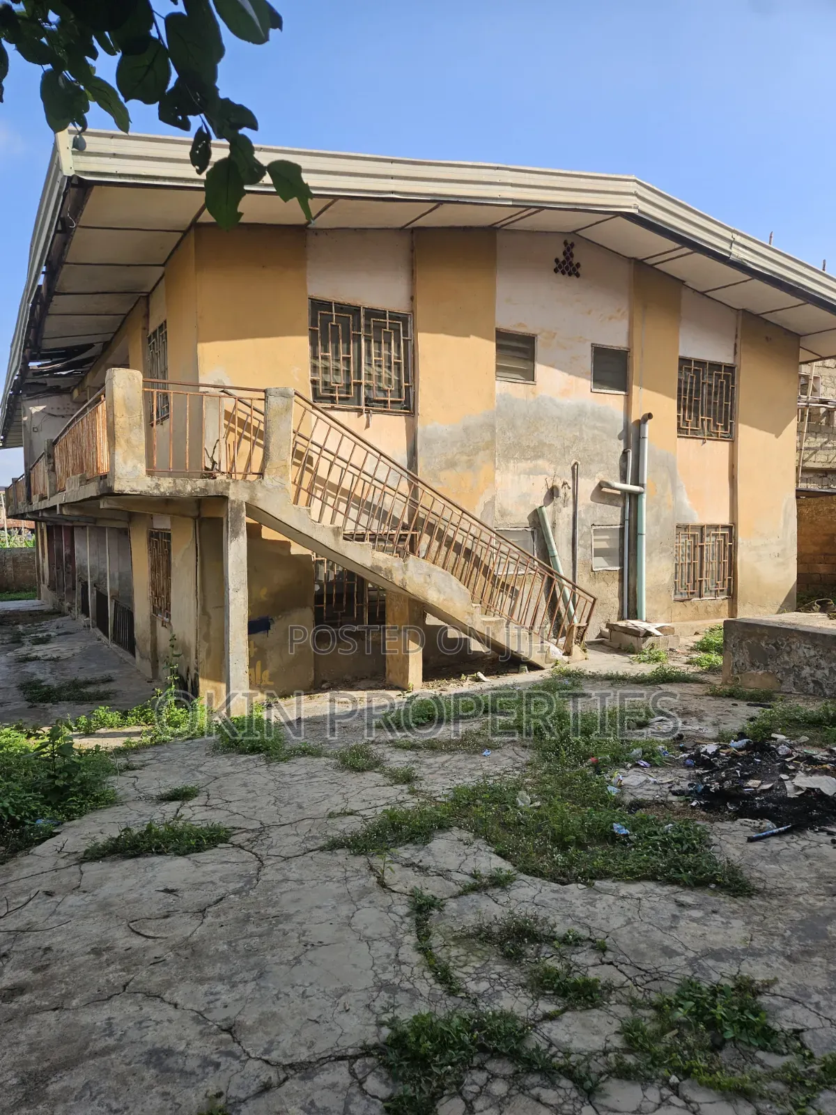 3bdrm Block of Flats in Testing Ground, Osogbo for sale in Osogbo