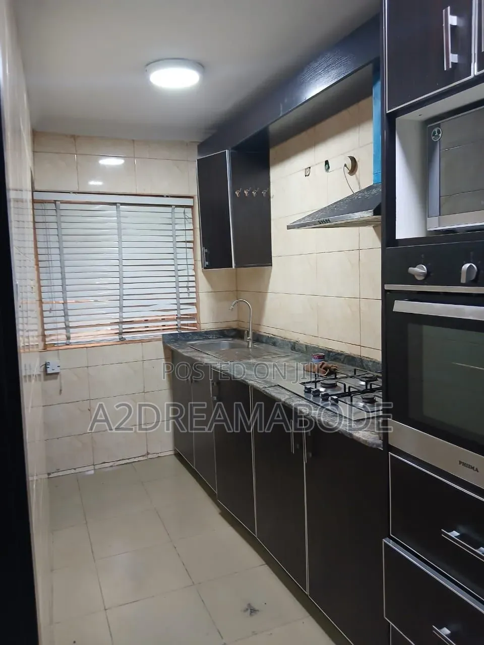 3bdrm Apartment in Yaba, Alagomeji for rent in Alagomeji
